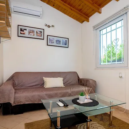 Holiday home Evaggelia's Summer *