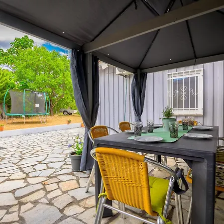 Evaggelia's Summer Holiday home Dikella