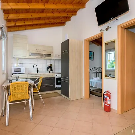 Holiday home Evaggelia's Summer