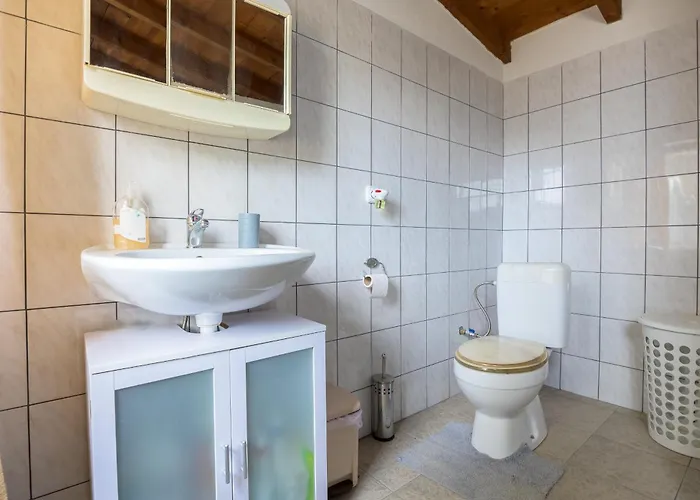 Evaggelia's Summer Dikella